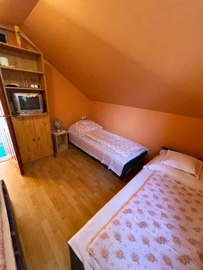 Horváth Vendégház Monosbel Exterior foto