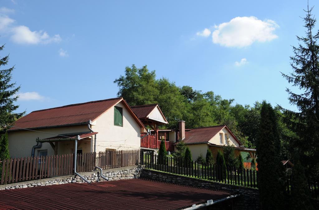 Horváth Vendégház Monosbel Quarto foto