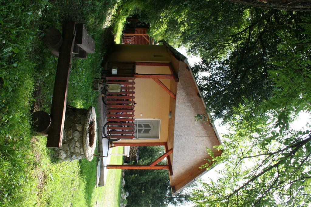 Horváth Vendégház Monosbel Exterior foto