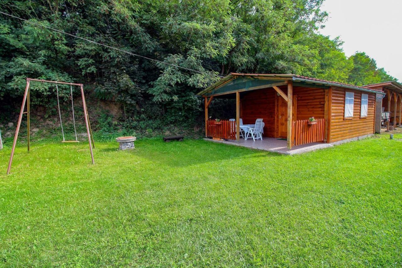 Horváth Vendégház Monosbel Exterior foto
